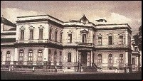 <a href="/galeria/fundacao/predio-do-silogeu">veja mais detalhes</a>